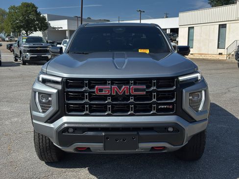 Used 2024 GMC Canyon AT4 w/ Technology Package AWD/4WD image 3