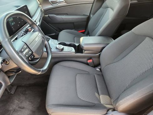 Certified 2026 Kia Sportage LX FWD image 13