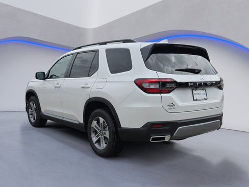 New 2026 Honda Pilot EX-L image 3
