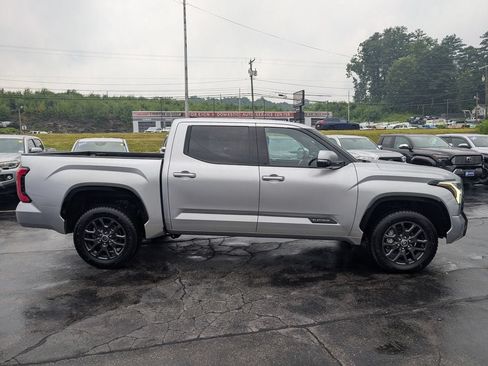 Used 2023 Toyota Tundra Platinum AWD/4WD image 9