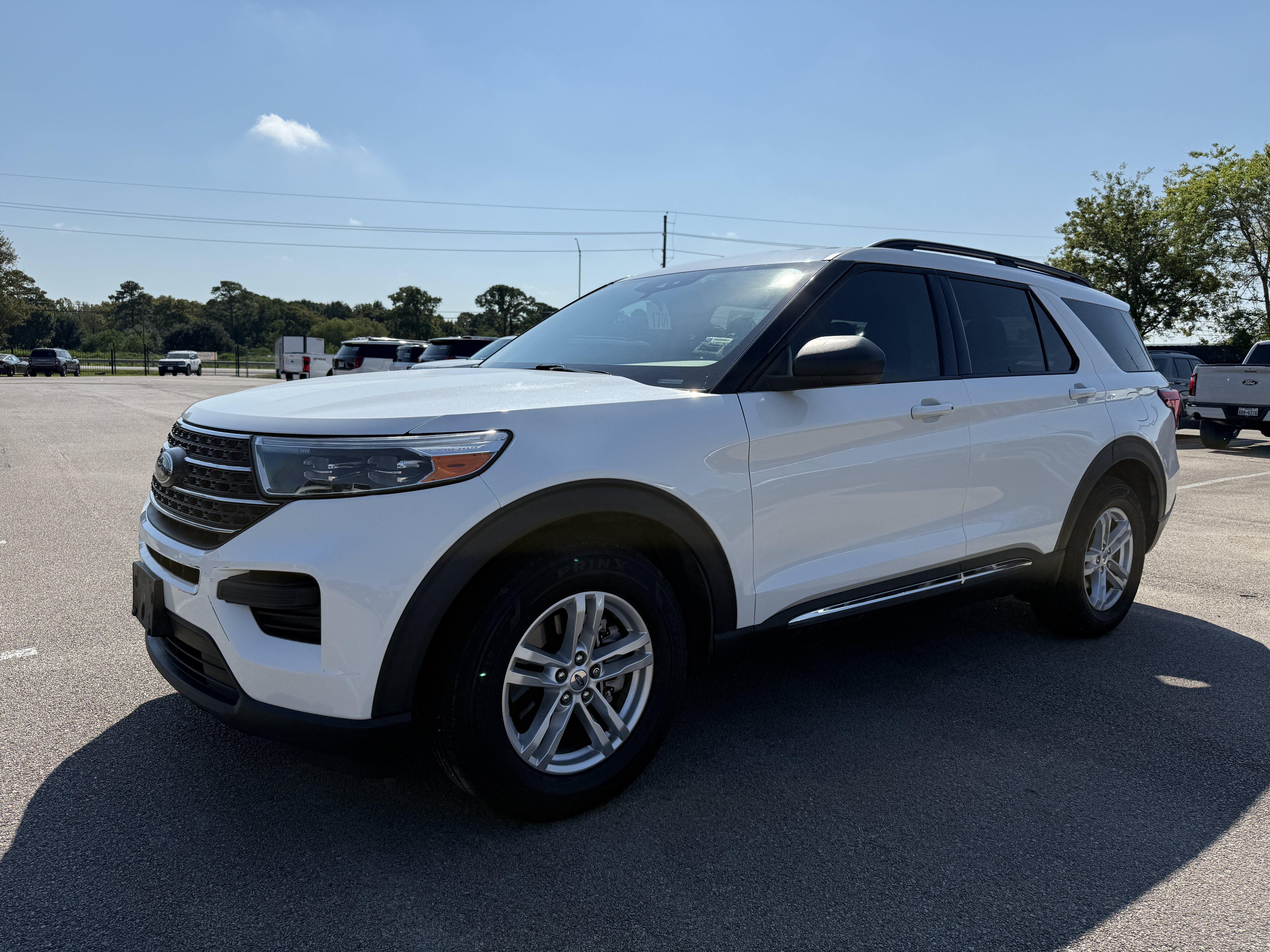 Used 2023 Ford Explorer XLT RWD image 4