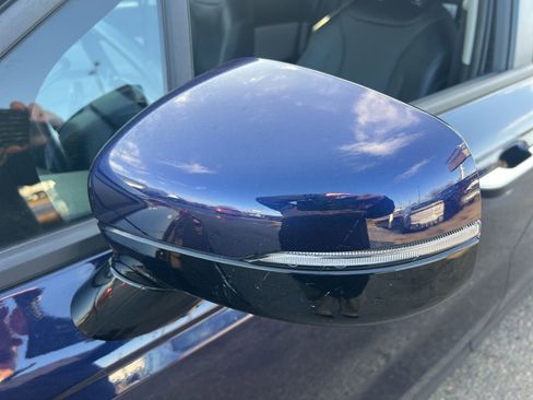 Certified 2024 Kia Carnival LX image 29