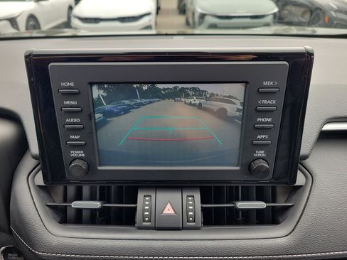 Used 2019 Toyota RAV4 XLE Premium image 35