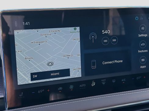 Used 2024 Lincoln Corsair FWD image 12