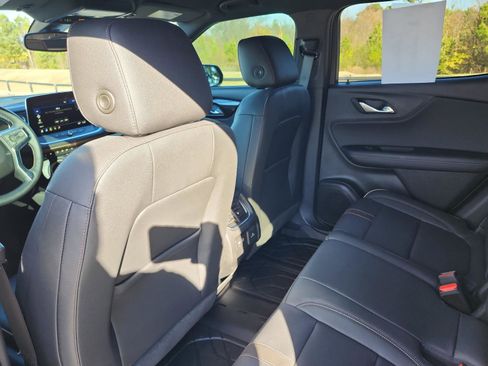 Certified 2023 Chevrolet Blazer Premier image 11