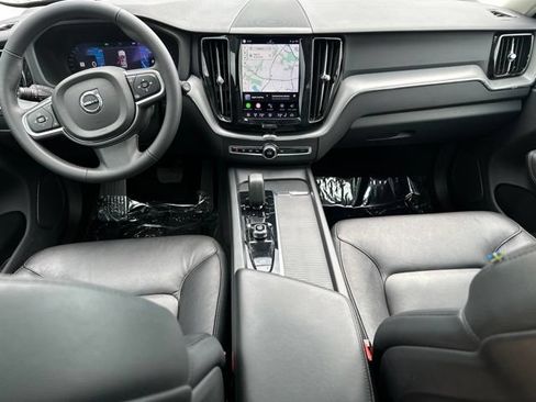 Certified 2023 Volvo XC60 B5 Core w/ Climate Package AWD/4WD image 15