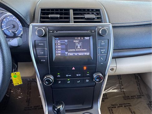 Used 2016 Toyota Camry LE FWD image 10