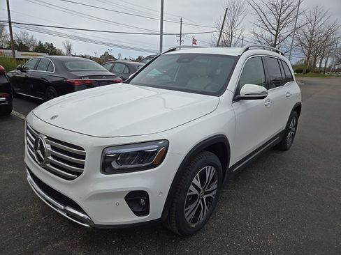 Certified 2025 Mercedes-Benz GLB 250 4MATIC image 1