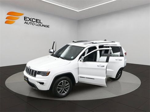 Used 2021 Jeep Grand Cherokee Limited w/ Premium Lighting Group image 53