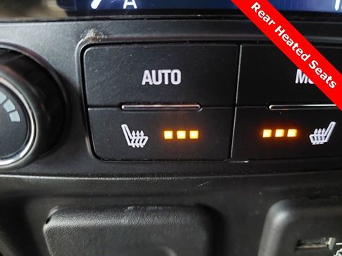 Used 2024 Buick Enclave Premium image 16