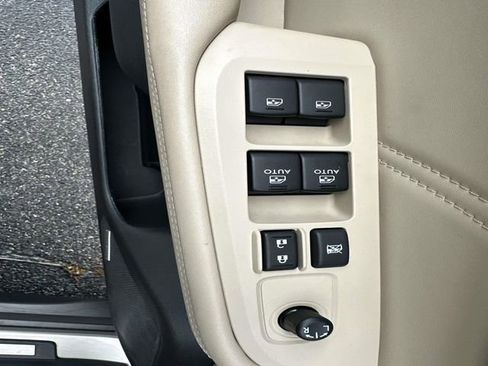 Used 2018 Subaru Outback 2.5i Limited image 17