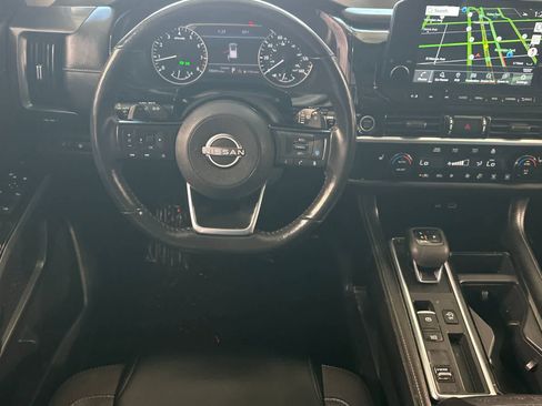 Used 2024 Nissan Pathfinder SL w/ SL Premium Package FWD image 15