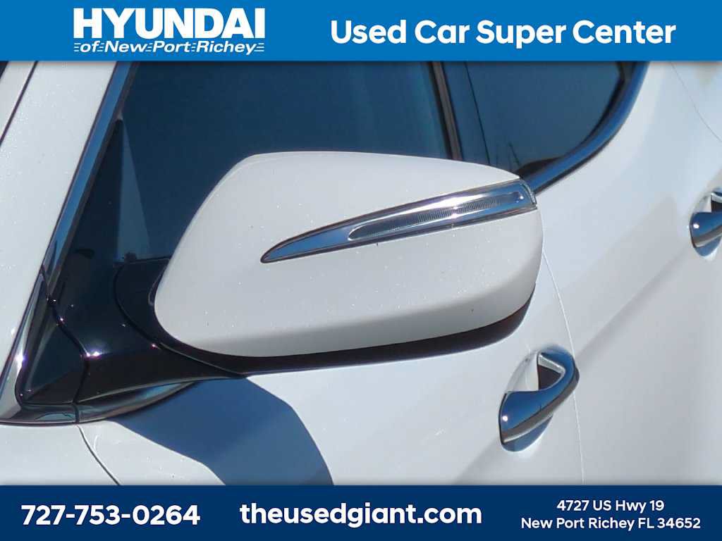 Used 2015 Hyundai Santa Fe Sport 2.0T w/ Option Group 05 FWD image 11