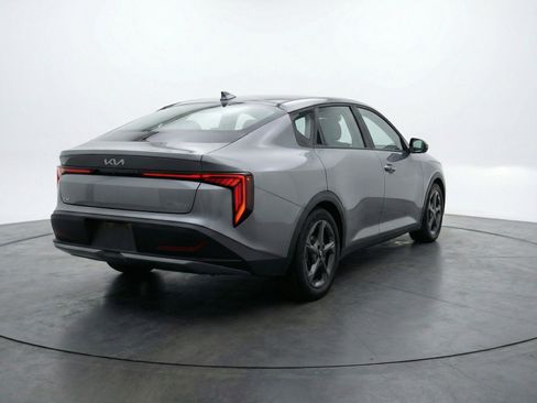Used 2025 Kia K4 FWD image 9
