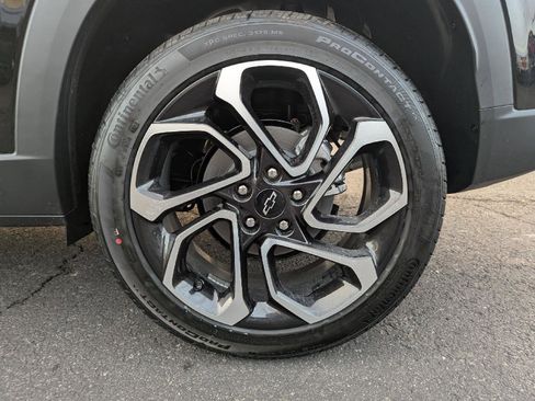 New 2026 Chevrolet Trax RS w/ Sunroof Package image 22