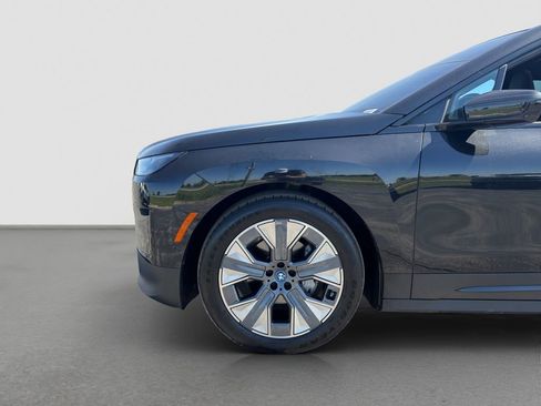 Used 2022 BMW iX xDrive50 w/ Premium Package AWD/4WD image 21