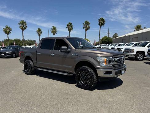 Used 2018 Ford F150 XLT w/ Equipment Group 301A Mid AWD/4WD image 14