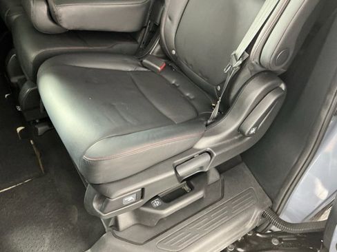 Certified 2024 Honda Odyssey Sport image 10