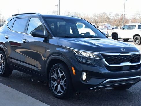 Used 2021 Kia Seltos SX w/ SX Sunroof Package image 7