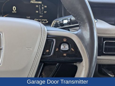 Used 2022 Lincoln Aviator Reserve w/ Elements Package Plus image 28