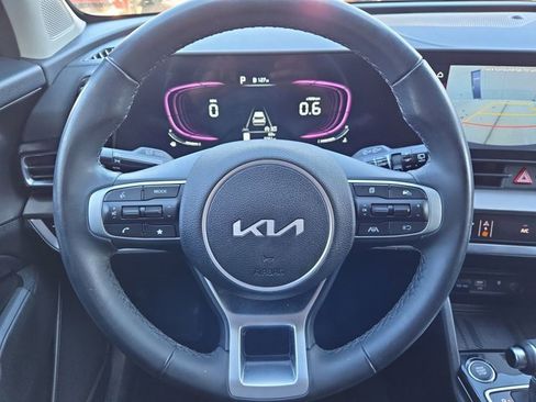 Used 2024 Kia Sportage EX image 31