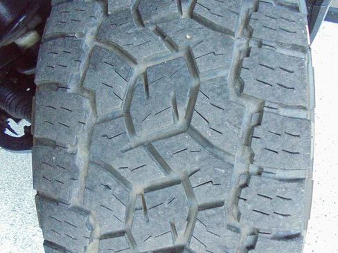 Used 2019 GMC Sierra 1500 AT4 w/ AT4 Premium Package image 5