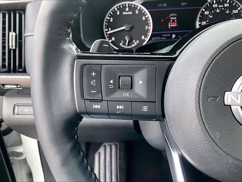 Certified 2024 Nissan Pathfinder SL w/ SL Premium Package image 23