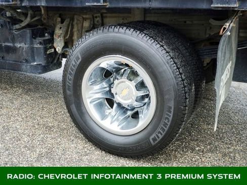 Used 2024 Chevrolet Silverado 3500 LT w/ Convenience Package image 6