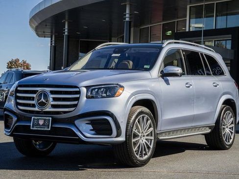 New 2026 Mercedes-Benz GLS 450 4MATIC image 3