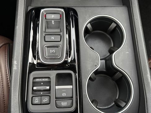 Certified 2023 Honda Pilot Elite image 34