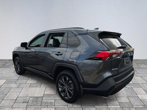 Used 2024 Toyota RAV4 XLE Premium image 5