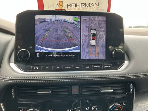 Certified 2023 Nissan Rogue Platinum AWD/4WD image 15