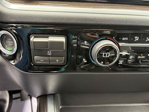 New 2026 Chevrolet Silverado 1500 RST w/ Redline Edition AWD/4WD image 21
