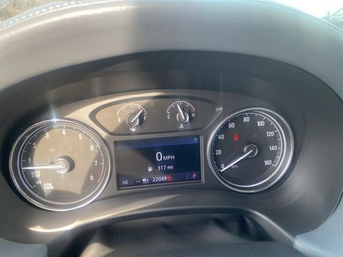 Used 2023 Buick Enclave Essence image 16