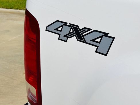 Used 2011 GMC Sierra 1500 SLE w/ Power Tech Package image 31