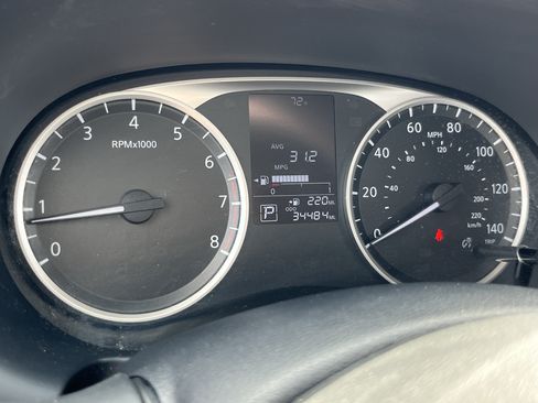 Used 2022 Nissan Kicks S w/ Interior Electronics Package FWD image 27