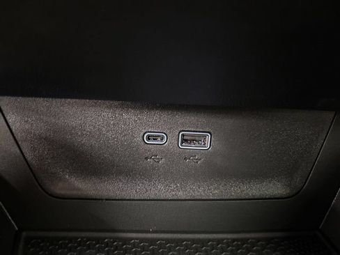 New 2026 Chevrolet Equinox LT w/ Convenience Package II FWD image 23