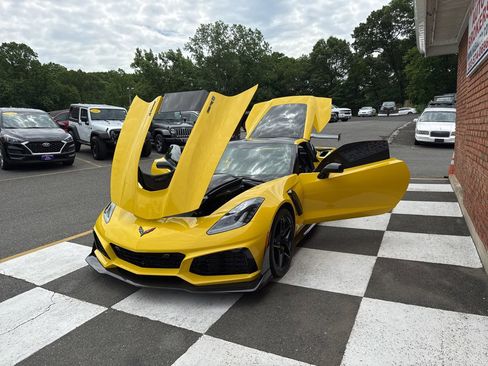 Used 2019 Chevrolet Corvette ZR1 RWD image 40
