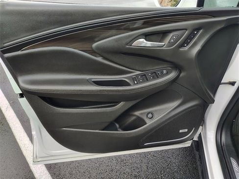 Used 2019 Buick Envision Premium image 12