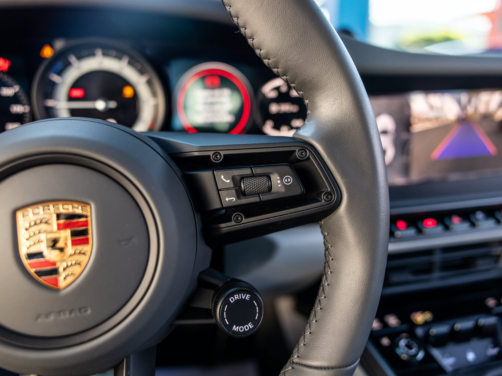 Certified 2024 Porsche 911 Carrera S RWD image 33