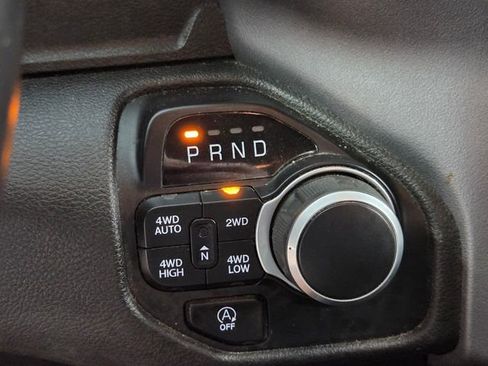 Used 2020 RAM 1500 Big Horn AWD/4WD image 23