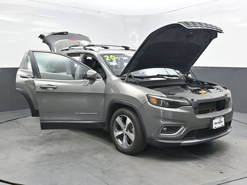 Used 2020 Jeep Cherokee Limited FWD image 51