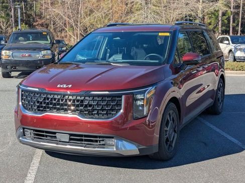 Used 2025 Kia Carnival SX image 8