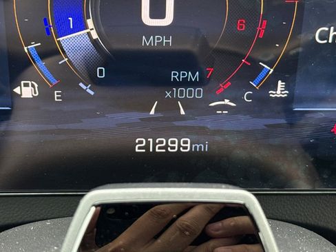 Used 2024 Chevrolet Traverse Z71 w/ Enhanced Driving Package AWD/4WD image 33