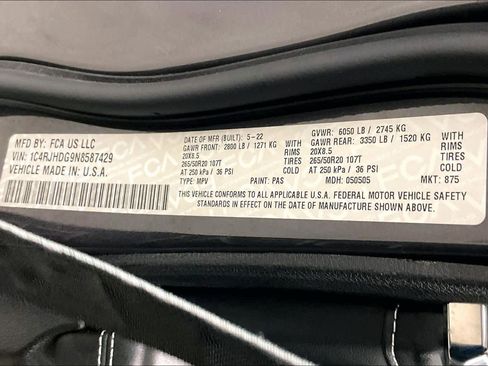 Used 2022 Jeep Grand Cherokee Overland AWD/4WD image 37