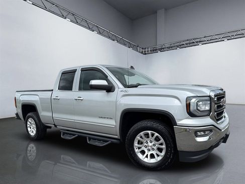 Used 2019 GMC Sierra 1500 SLE w/ SLE Value Package AWD/4WD image 27