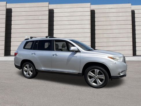 Used 2013 Toyota Highlander Limited AWD/4WD image 7