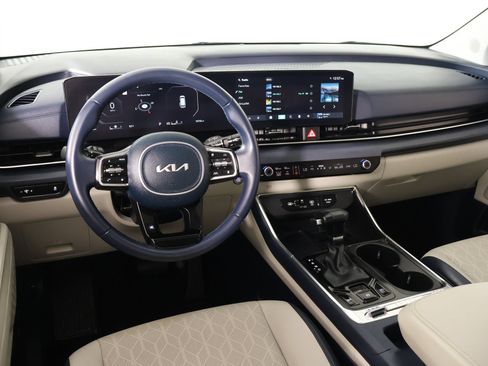 Used 2025 Kia Carnival SX FWD image 2