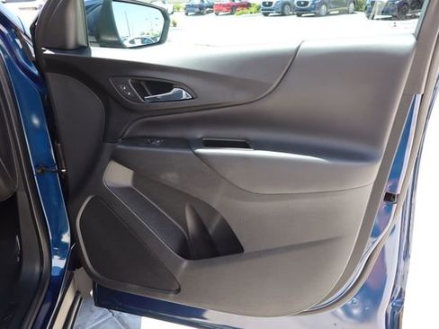Used 2022 Chevrolet Equinox LT FWD image 27