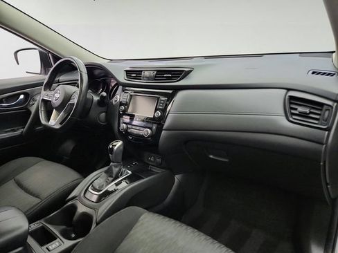 Used 2019 Nissan Rogue SV w/ Sun & Sound Touring Package AWD/4WD image 30
